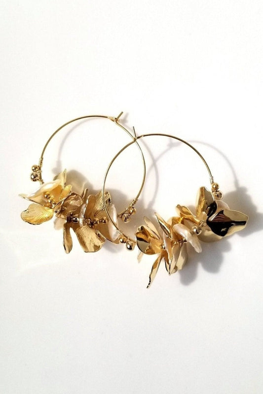 Kakan Medium Gold Hoops Freshwater Pearl Floral Earrings Front1