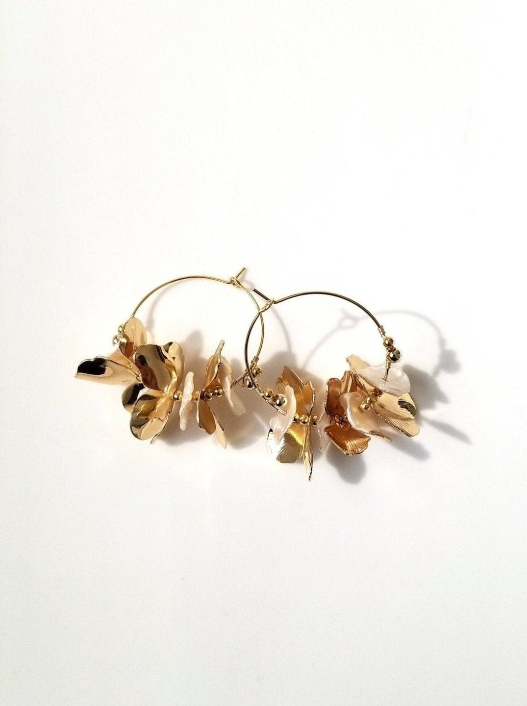 Kakan Small Gold Hoops with Freshwater Pearl Floral Earrings Front3