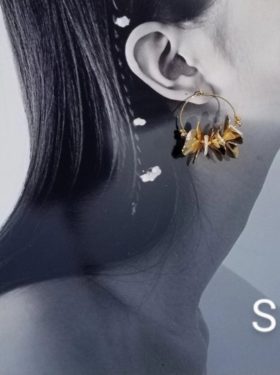 Kakan Small Gold Hoops with Freshwater Pearl Floral Earrings Model3
