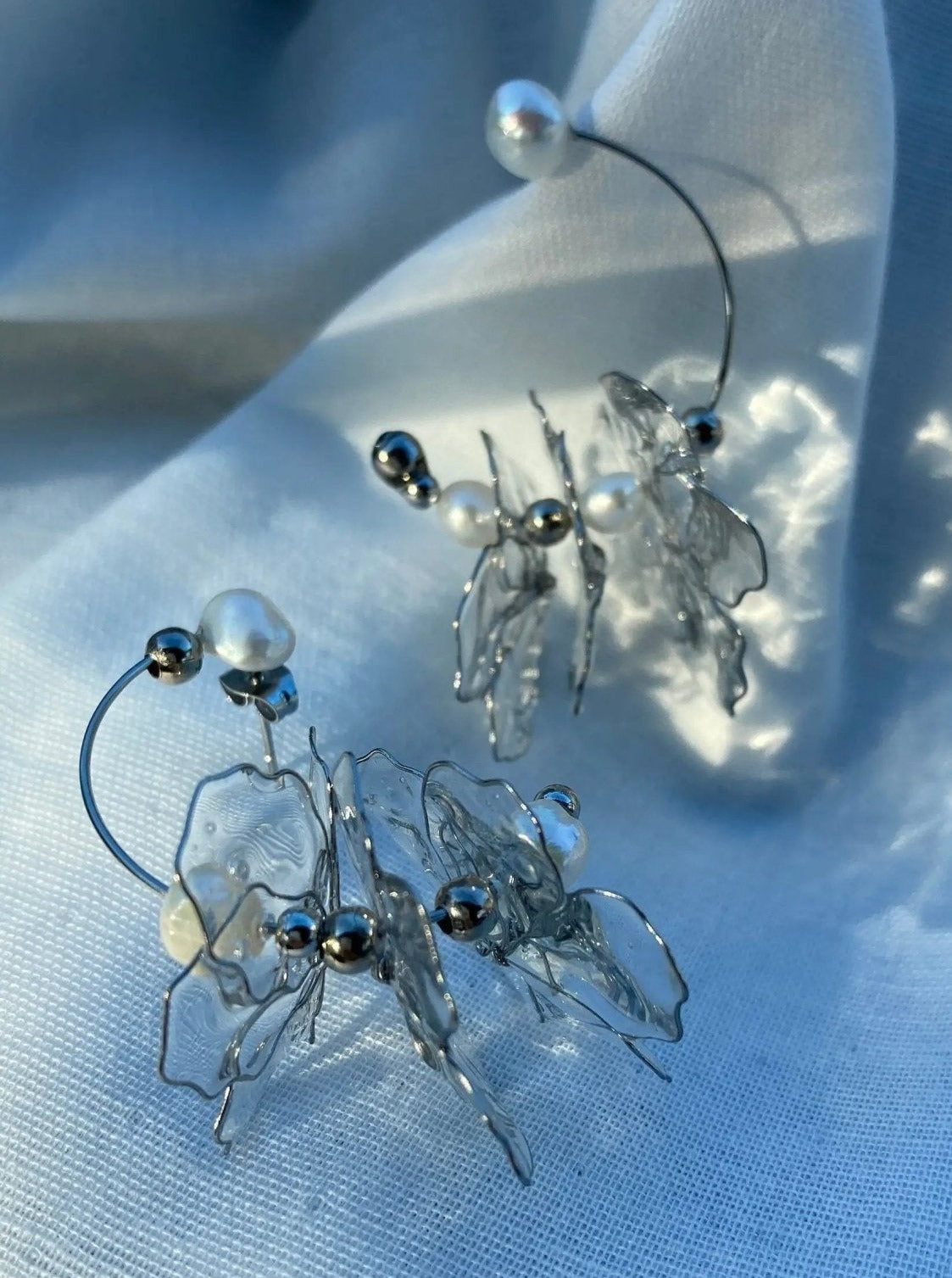 Rokka Clear Resin Petal & Freshwater Pearl Floral Earrings in Light