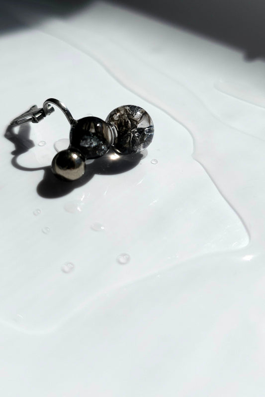 TSUBU mini black / ear climber