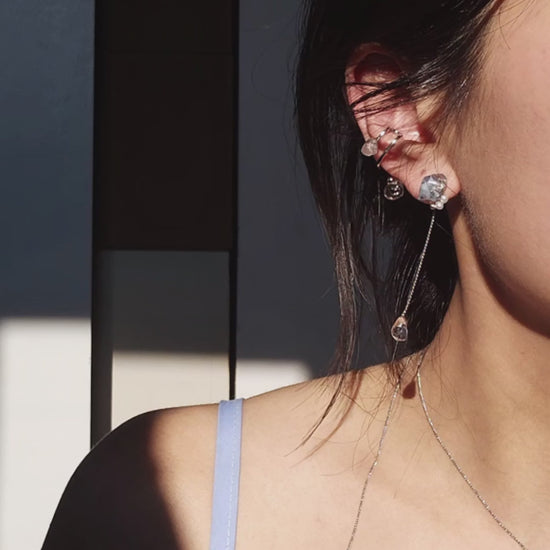 Model showcasing the mix & match ideas, featuring blue-grey tone, NAMI series, and melting ice in silver, REI silver series.