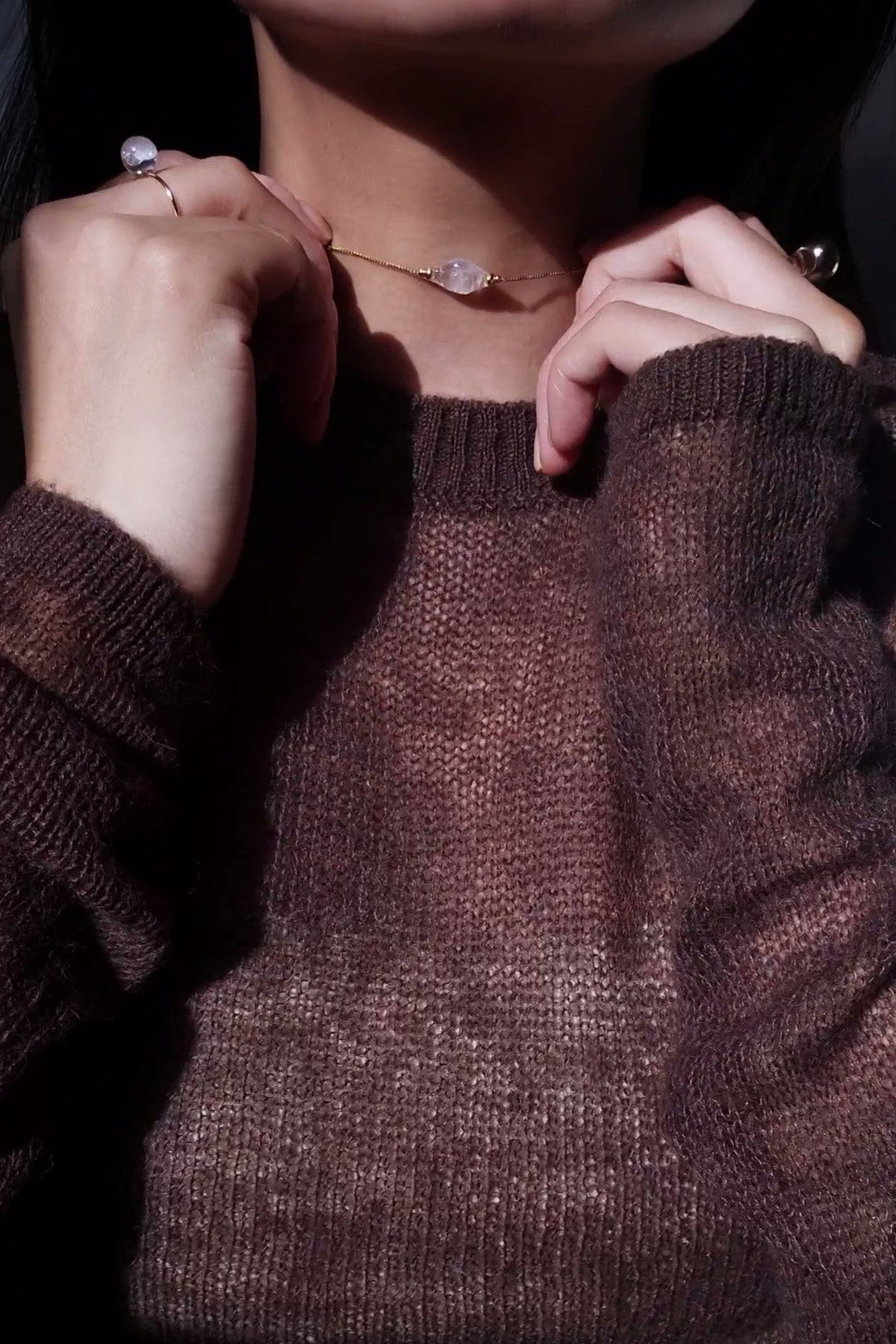 REI gold / sculpted necklace