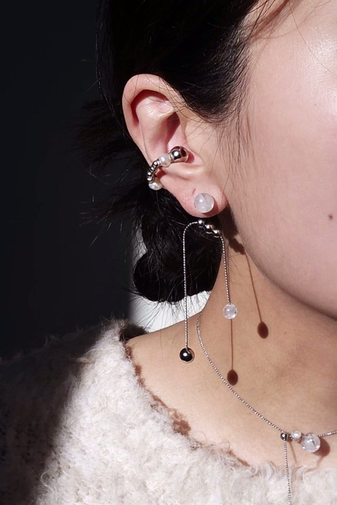 RYU silver / reversible ear cuff