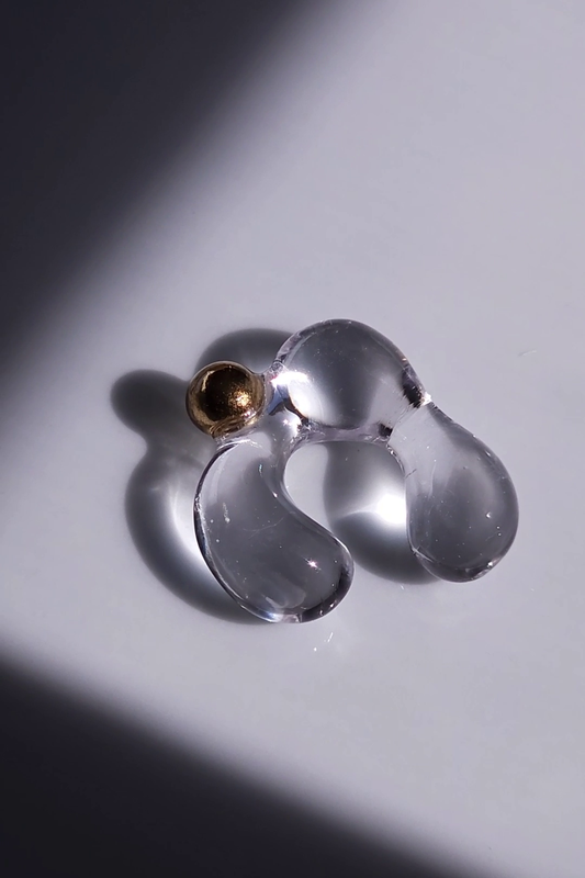 RO gold / reversible ear cuff