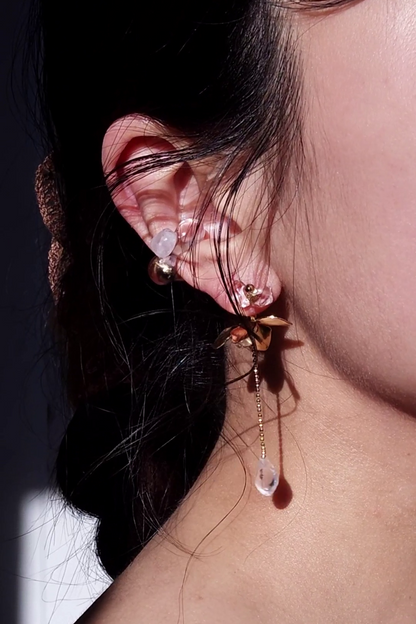REI gold / reversible ear cuff