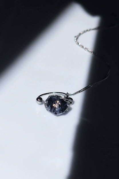 YOI / chain ear cuff