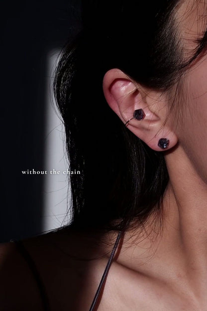 YOI / chain ear cuff
