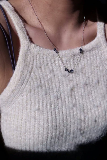 YOI / station necklace