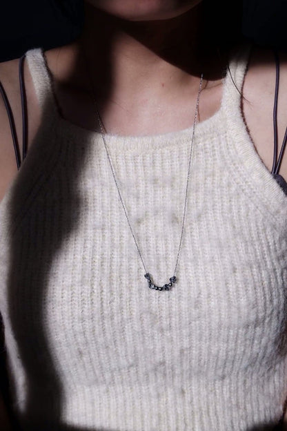 YOI / station necklace