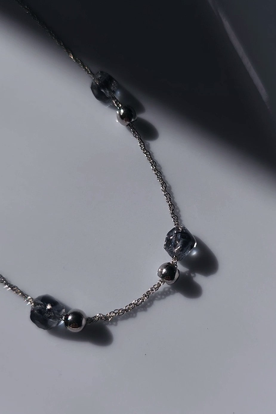 YOI / station necklace