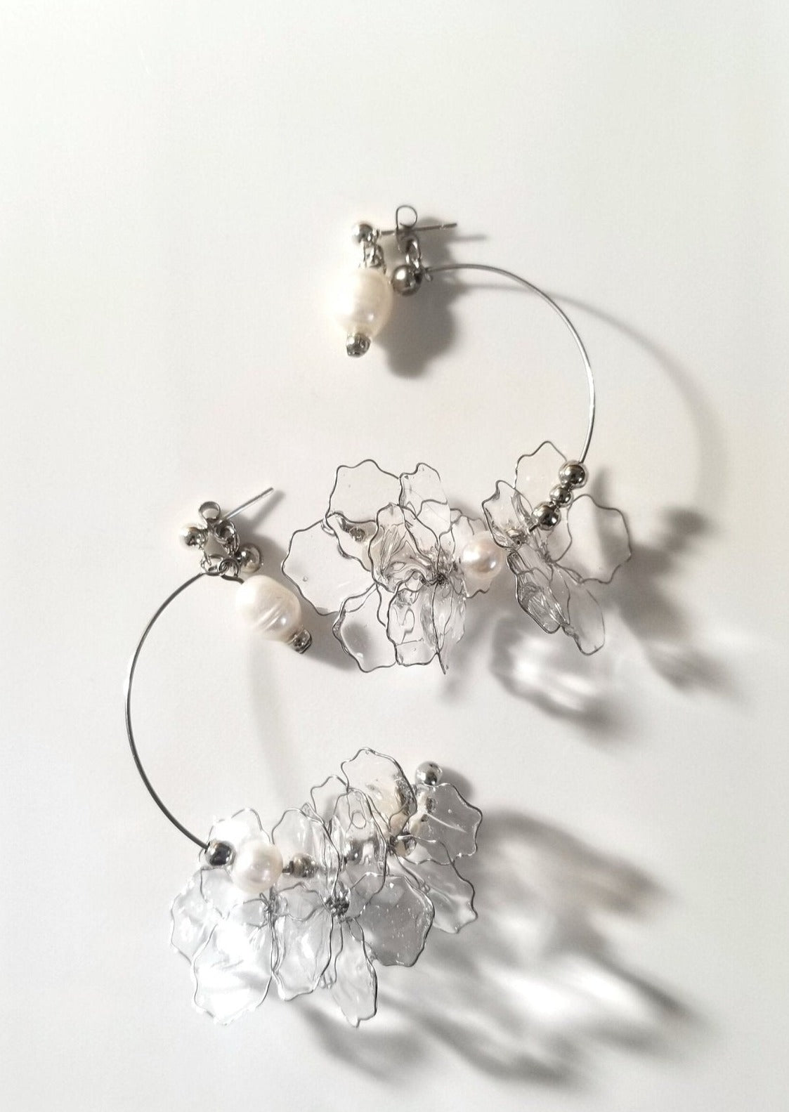 Ginka Clear Resin Petal & Freshwater Pearl Floral Earrings Front2