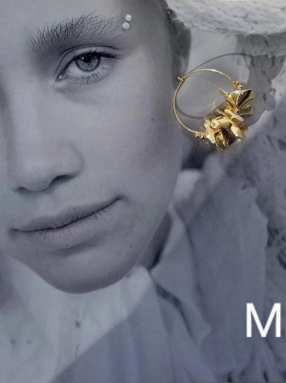 Kakan Medium Gold Hoops Freshwater Pearl Floral Earrings Model1